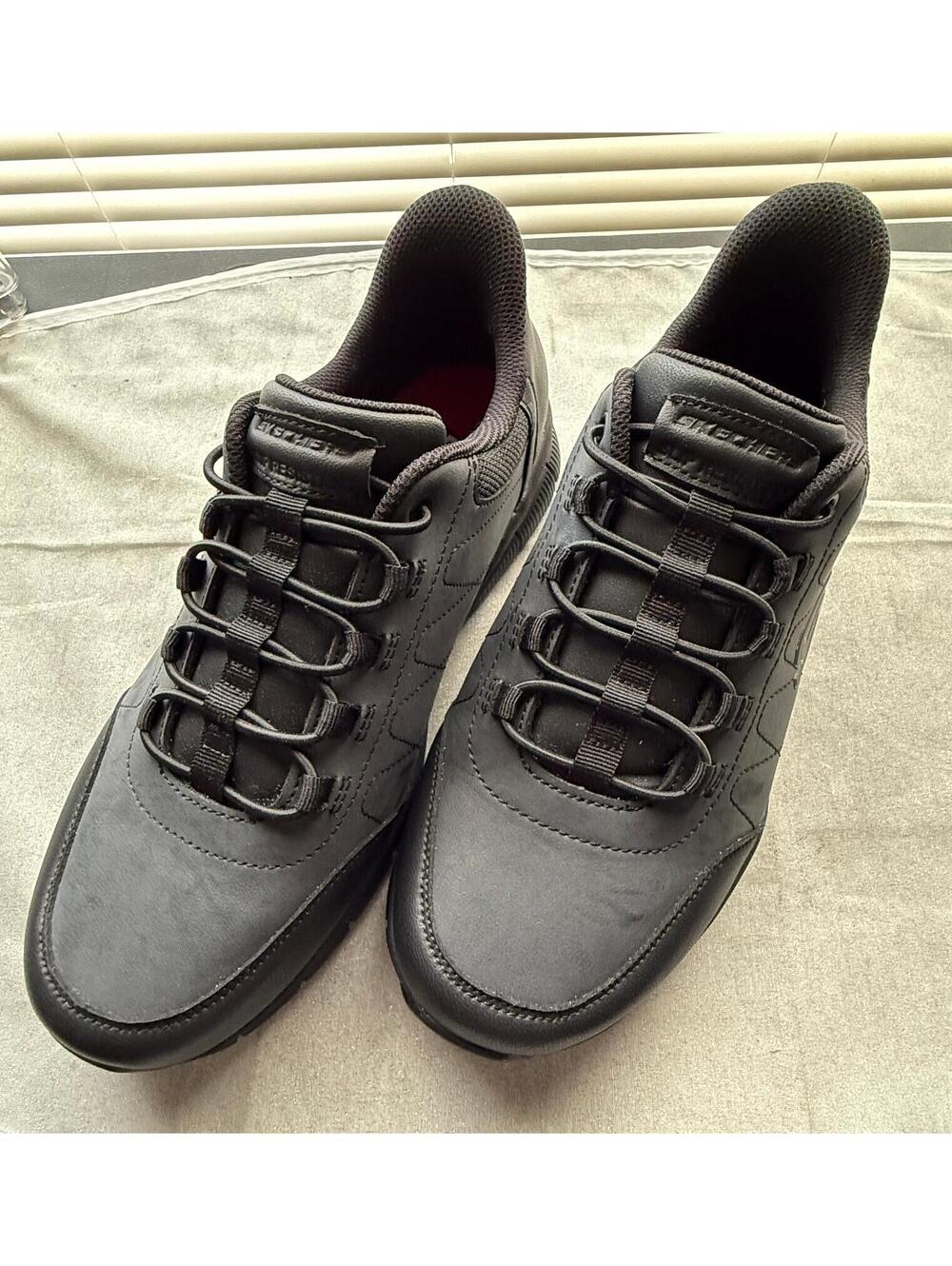Skechers Slipins Work Shoes Men’s Size 10 EE Wide Fit Black Non-Slip Memory Foam